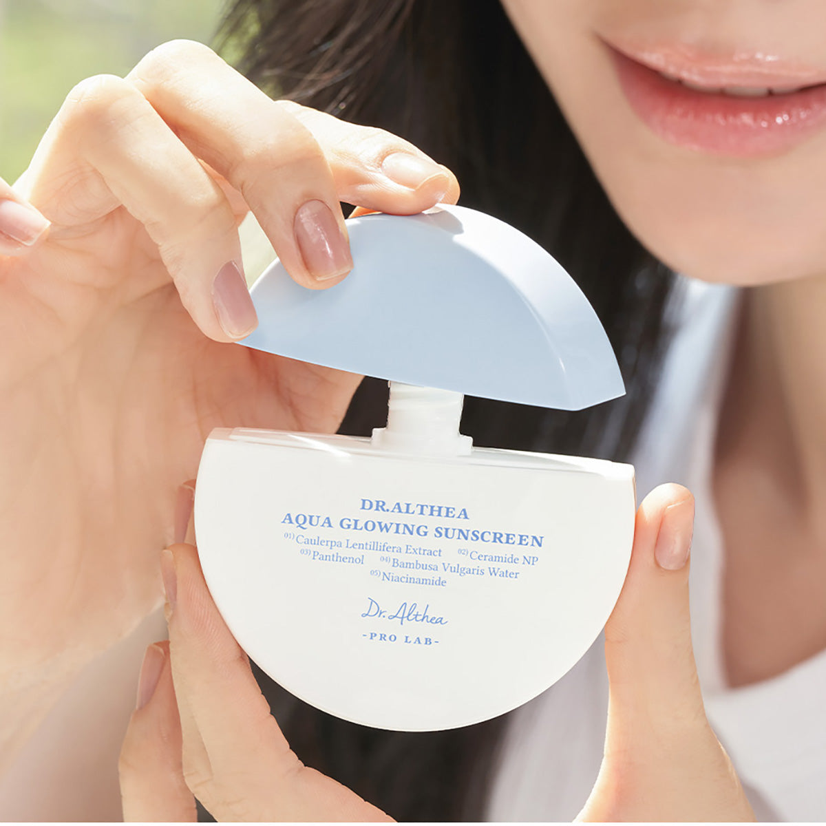 Aqua Glowing Sunscreen SPF50+ Broad Spectrum