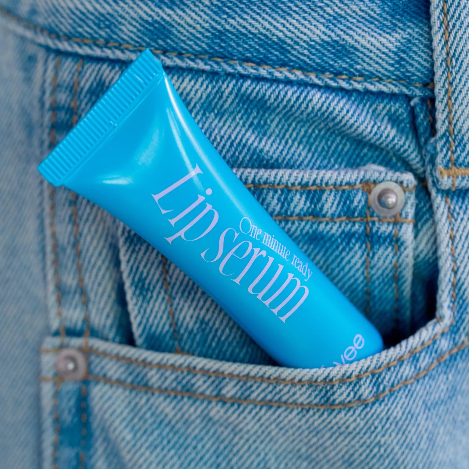 One Minute Ready Lip Serum