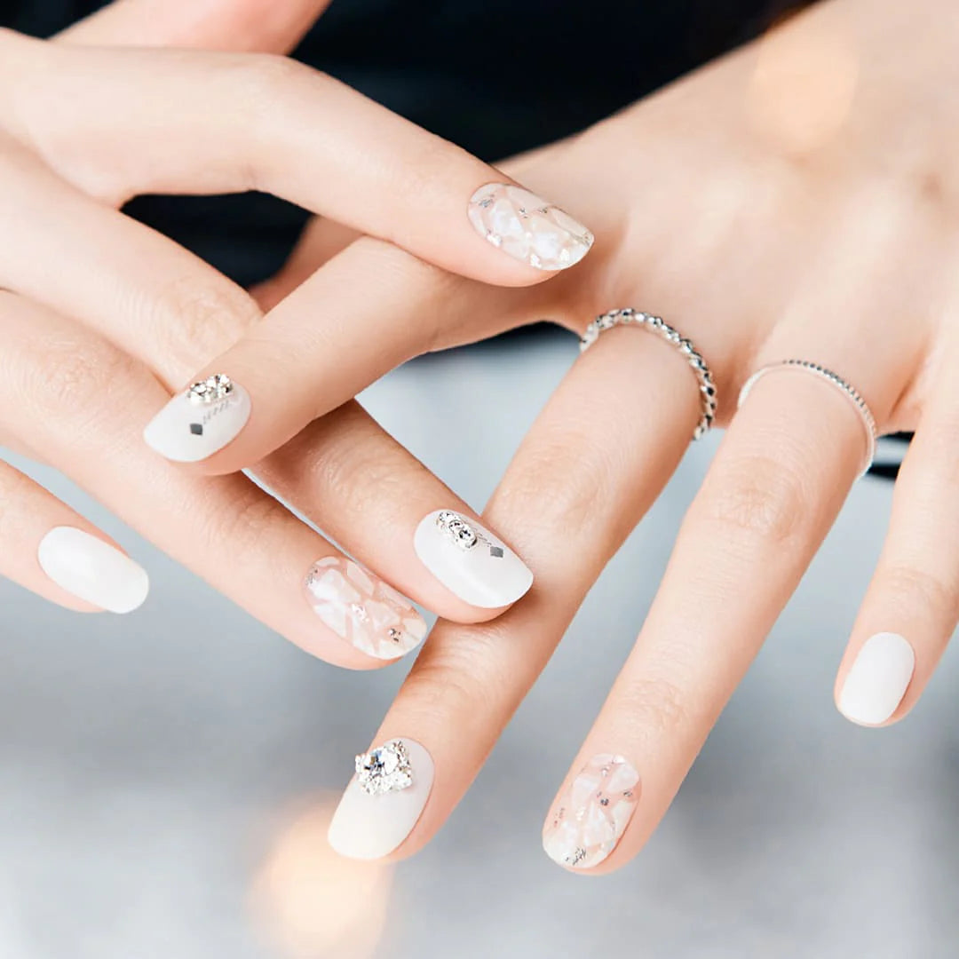 Semi-Cured Gel Nail [#N Pristine]