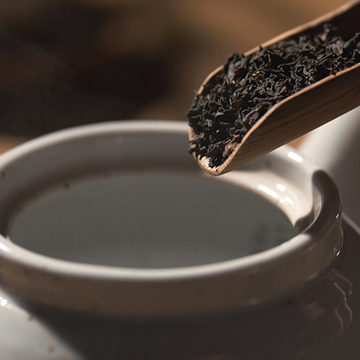 Black Tea Boosting Serum