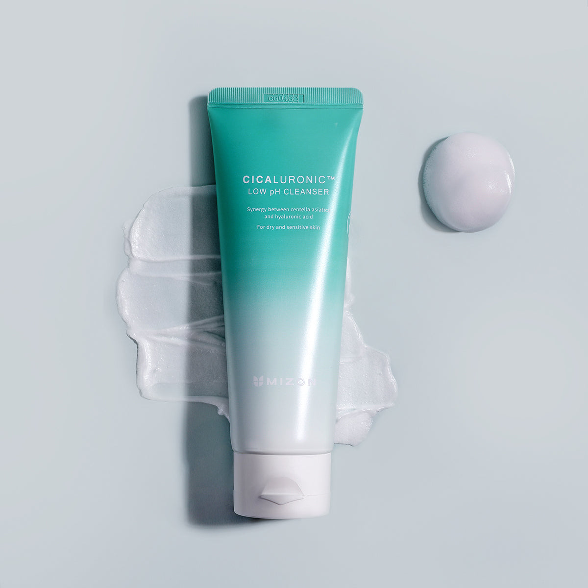 Cicaluronic Low pH Cleansing Foam